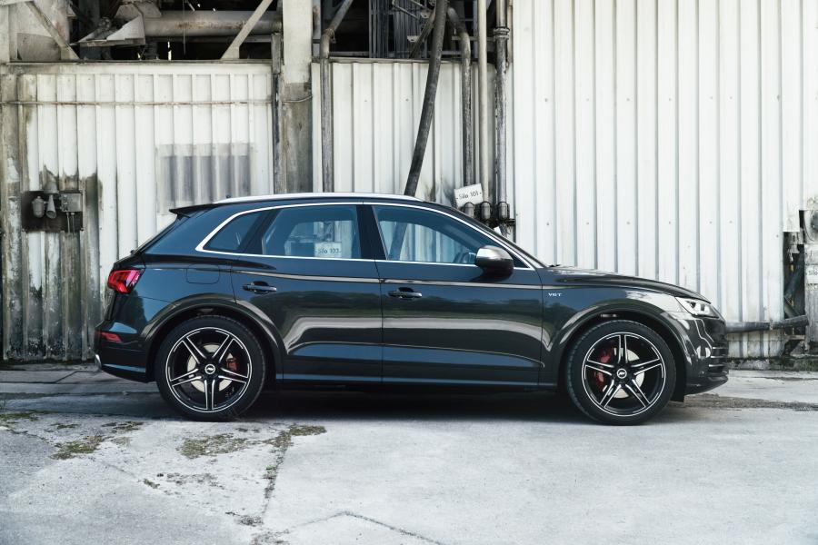  Audi SQ5 by ABT 2017 года  (фото 6 из 6)